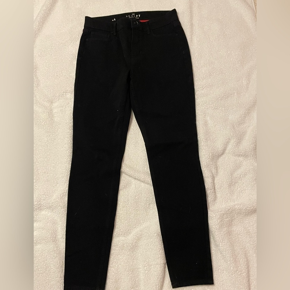 White House black market never worn skinny ankle sculpt jeans in black size 4